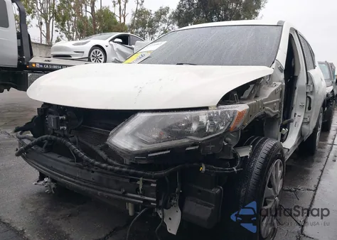 2018 Nissan Rogue S z USA, uszkodzony, nr VIN 5N1AT2MT2JC773107